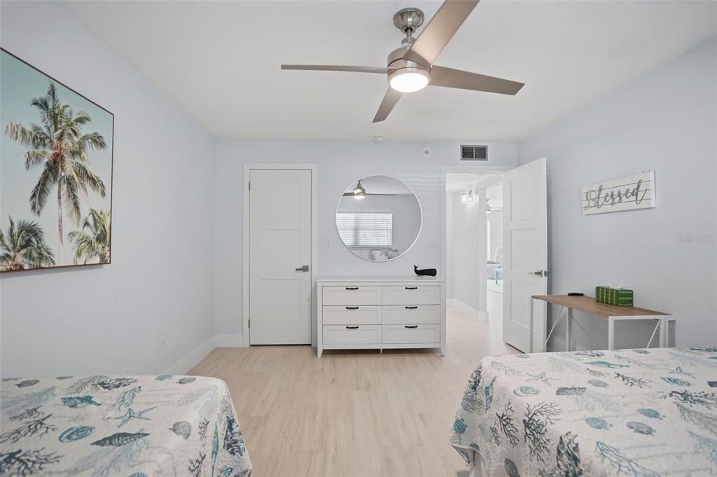 Active With Contract: $369,000 (2 beds, 2 baths, 1350 Square Feet)