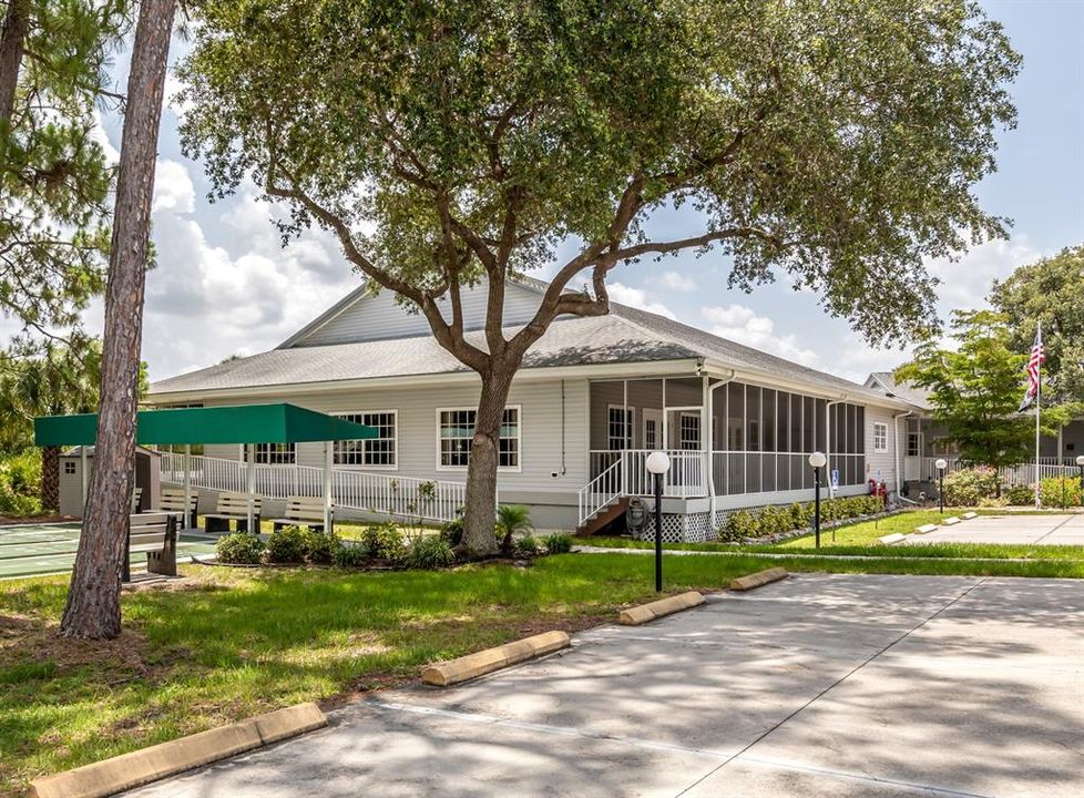 En Venta: $179,900 (3 camas, 2 baños, 2015 Pies cuadrados)