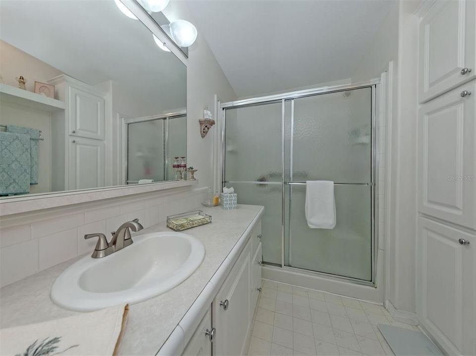 En Venta: $179,900 (3 camas, 2 baños, 2015 Pies cuadrados)