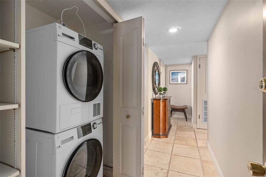 В аренду: $2,800 (2 спален, 2 ванн, 1248 Квадратных фут)