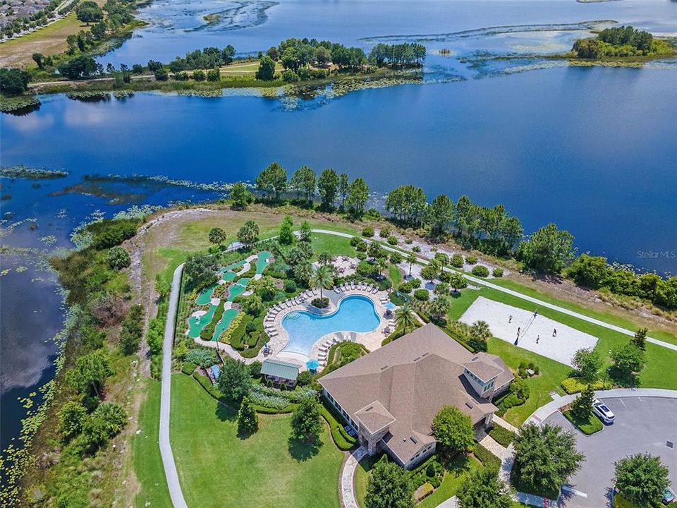 En Venta: $739,000 (4 camas, 3 baños, 2840 Pies cuadrados)