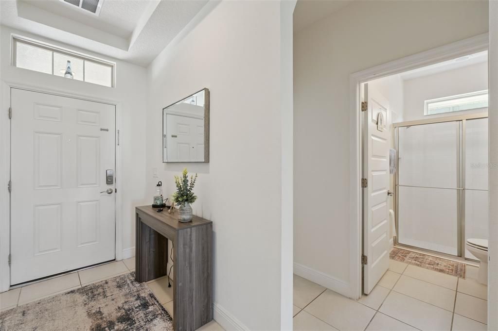 En Venta: $739,000 (4 camas, 3 baños, 2840 Pies cuadrados)