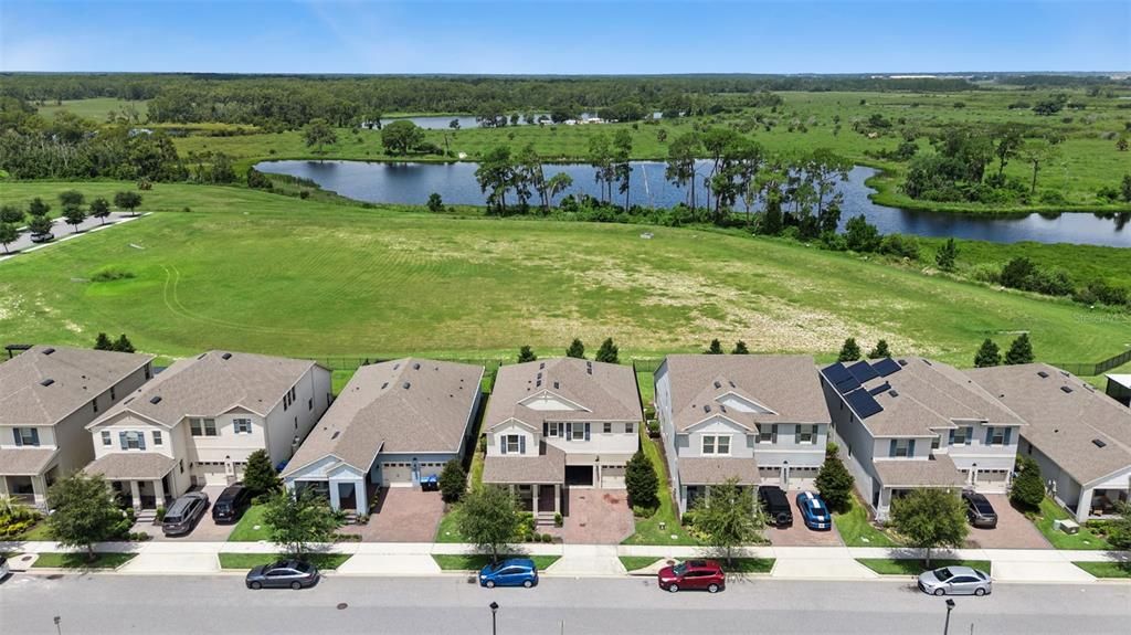 En Venta: $739,000 (4 camas, 3 baños, 2840 Pies cuadrados)