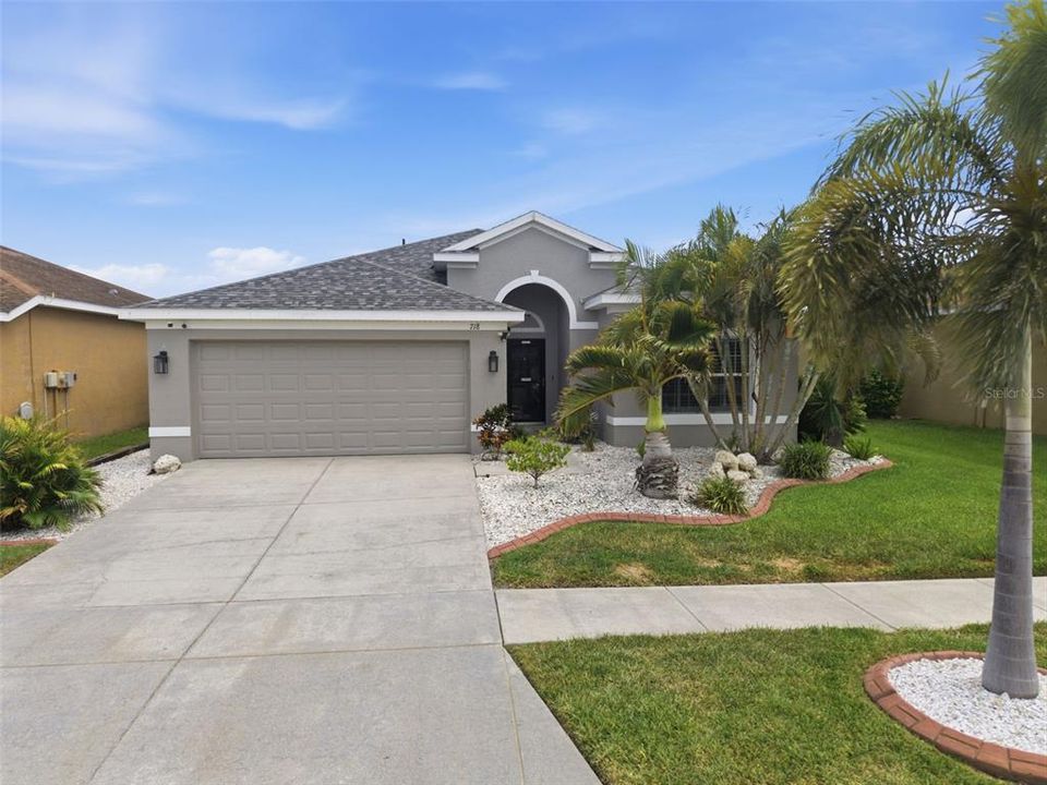 Active With Contract: $339,000 (3 beds, 2 baths, 1530 Square Feet)