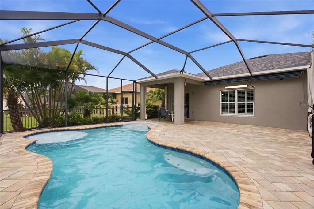Active With Contract: $339,000 (3 beds, 2 baths, 1530 Square Feet)