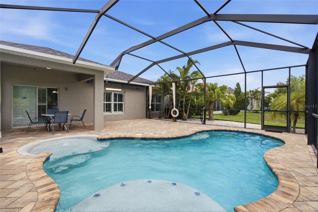 Active With Contract: $339,000 (3 beds, 2 baths, 1530 Square Feet)