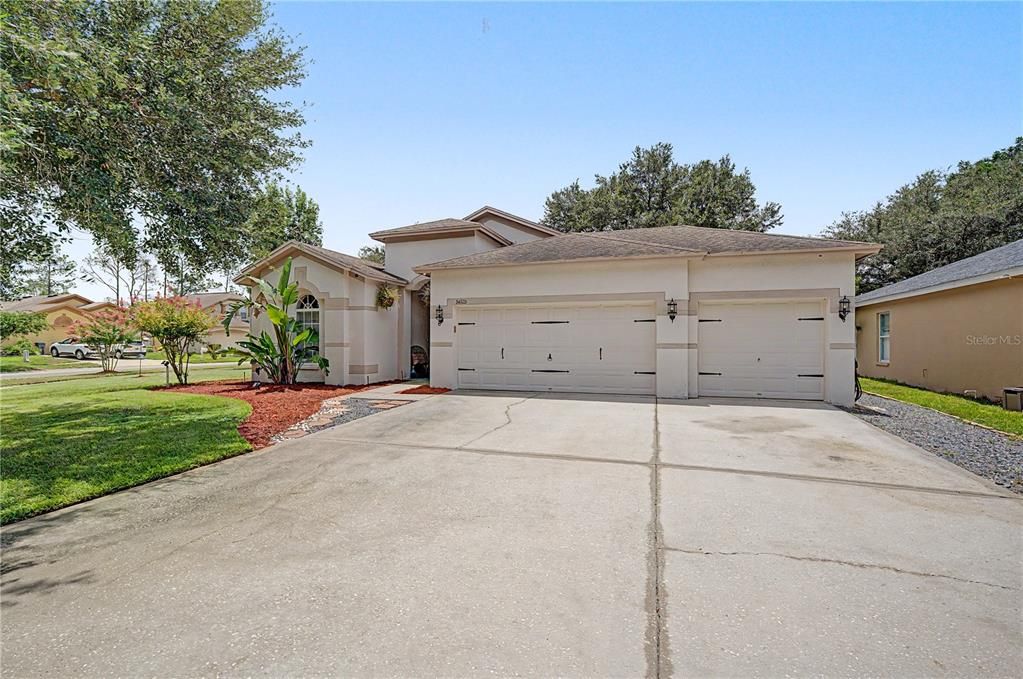 En Venta: $425,000 (4 camas, 2 baños, 2181 Pies cuadrados)