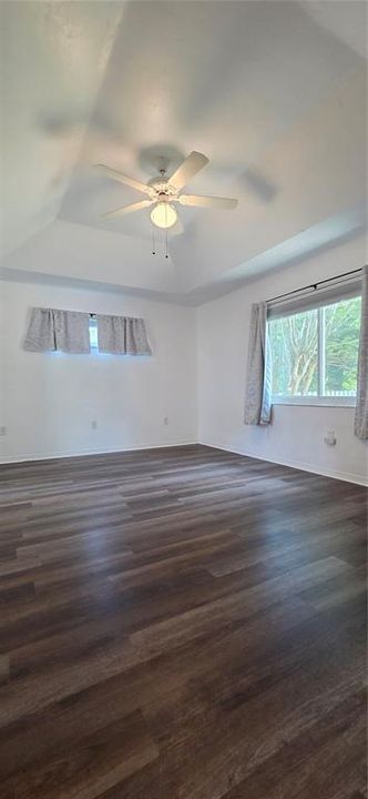 В аренду: $2,800 (4 спален, 2 ванн, 2105 Квадратных фут)