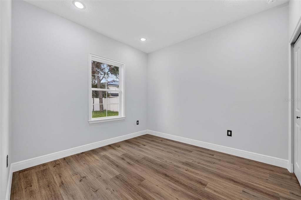 En Venta: $358,500 (4 camas, 3 baños, 1710 Pies cuadrados)