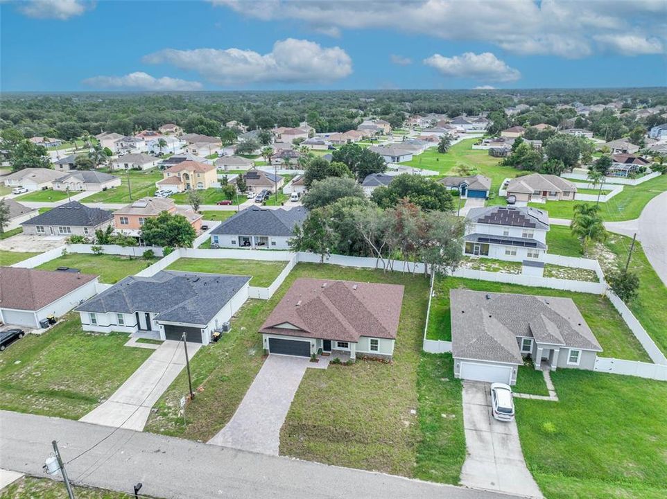 En Venta: $358,500 (4 camas, 3 baños, 1710 Pies cuadrados)