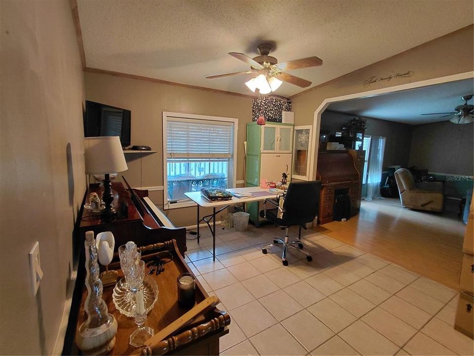En Venta: $900,000 (3 camas, 2 baños, 1719 Pies cuadrados)