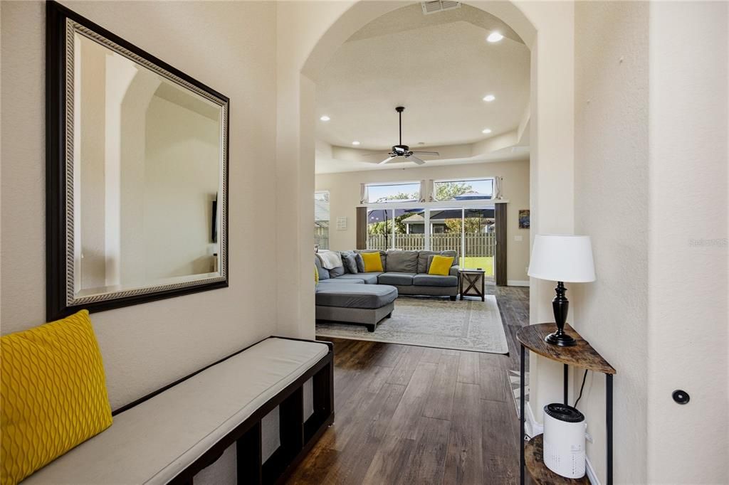 Activo con contrato: $345,000 (3 camas, 2 baños, 1574 Pies cuadrados)