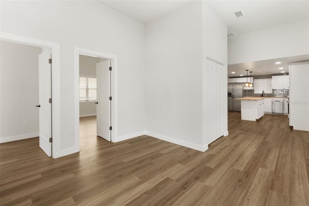 В аренду: $2,800 (3 спален, 2 ванн, 1088 Квадратных фут)