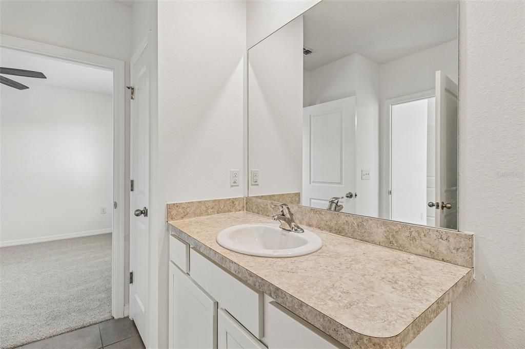 En Venta: $229,000 (3 camas, 2 baños, 1655 Pies cuadrados)