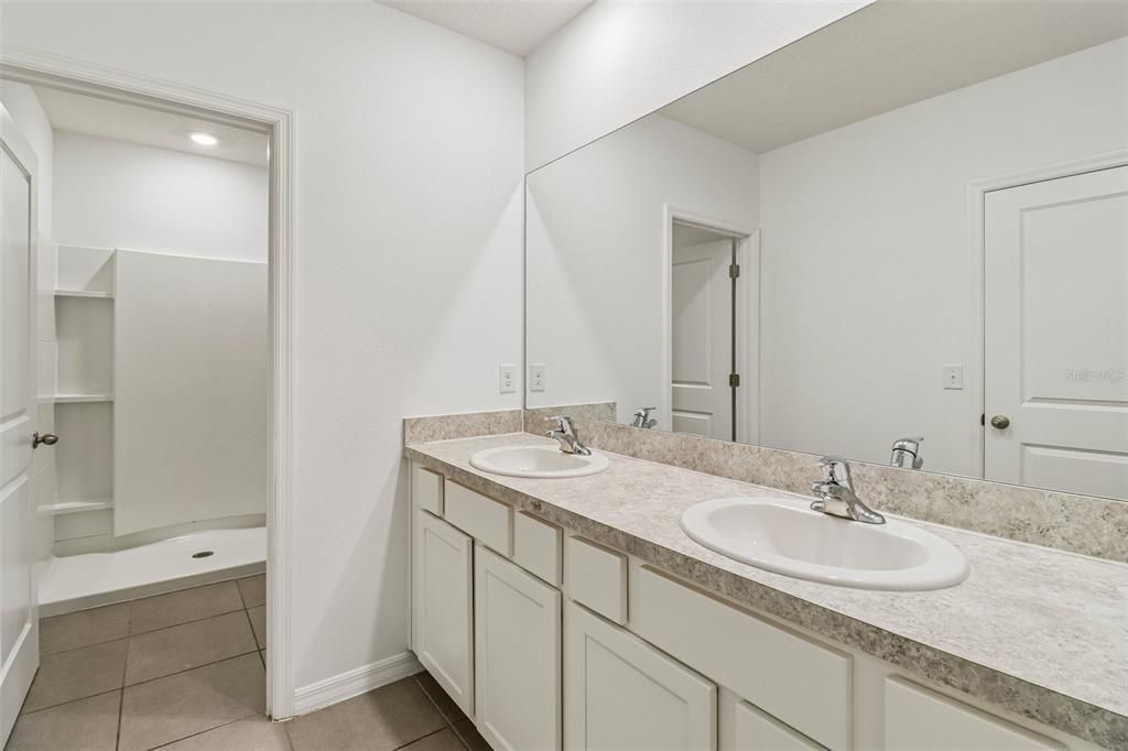 En Venta: $229,000 (3 camas, 2 baños, 1655 Pies cuadrados)