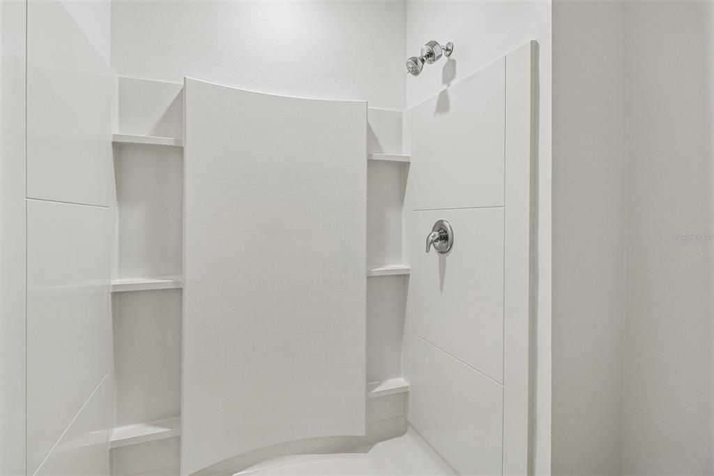 En Venta: $229,000 (3 camas, 2 baños, 1655 Pies cuadrados)