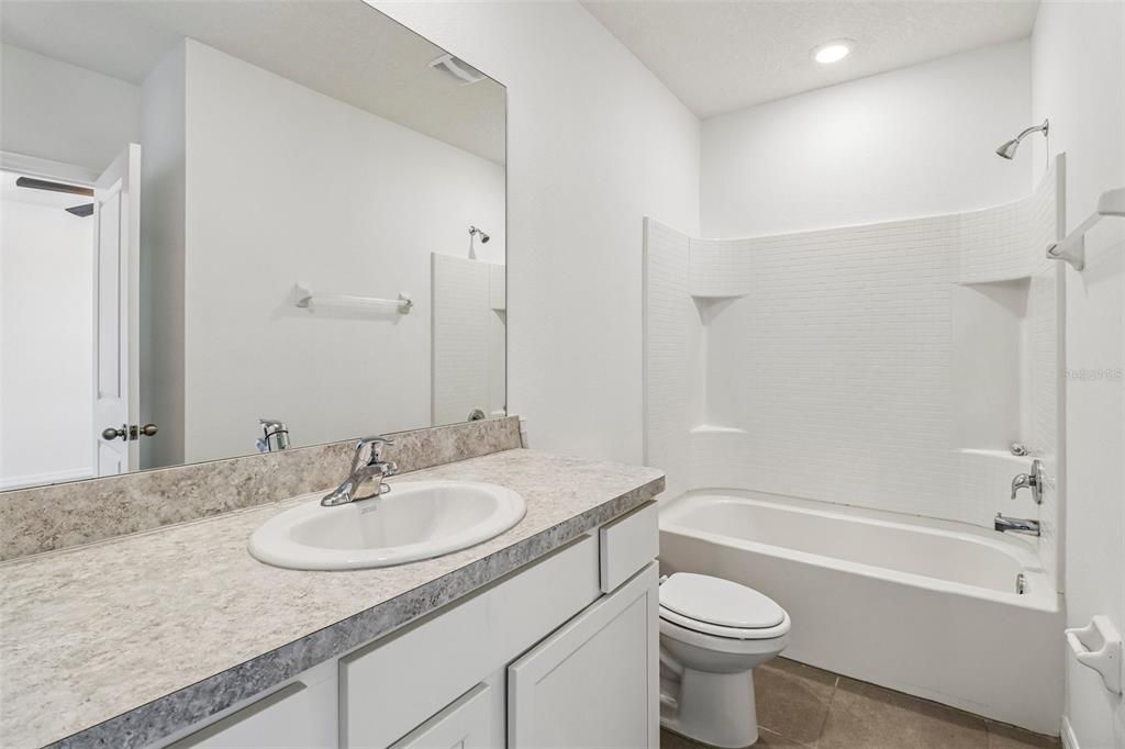 En Venta: $229,000 (3 camas, 2 baños, 1655 Pies cuadrados)
