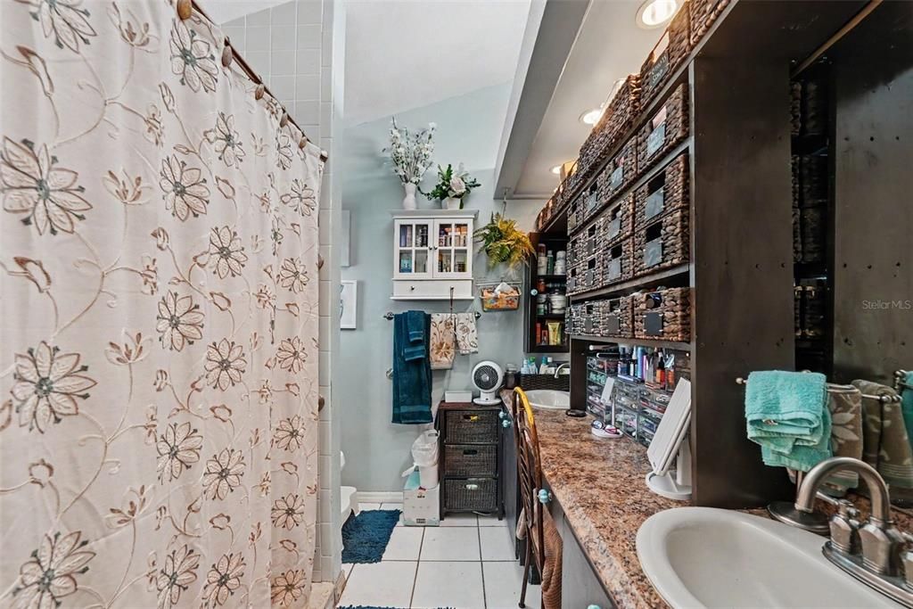 En Venta: $420,000 (3 camas, 2 baños, 1722 Pies cuadrados)