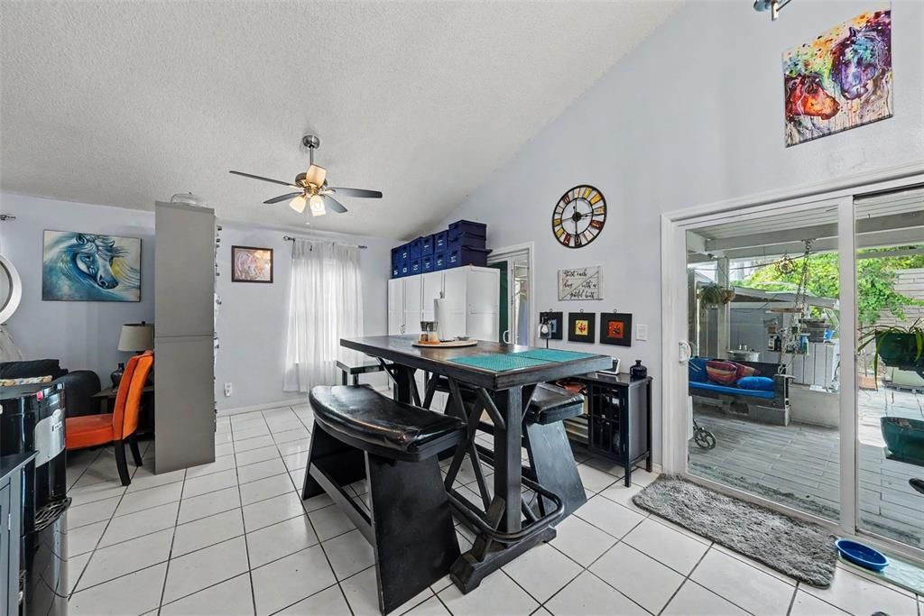 En Venta: $420,000 (3 camas, 2 baños, 1722 Pies cuadrados)