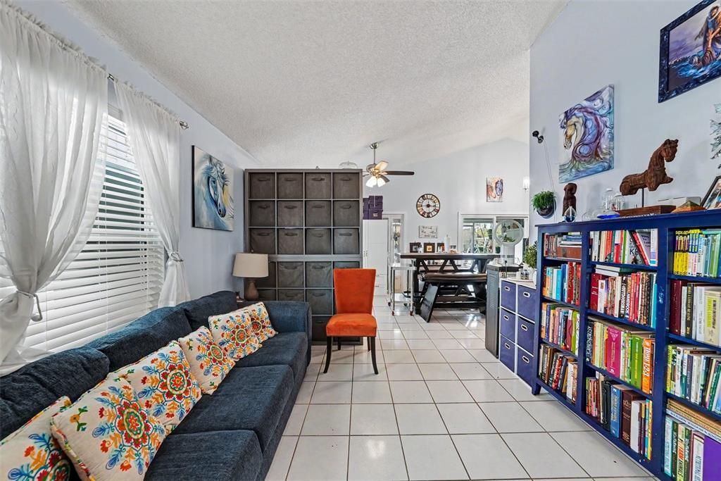 En Venta: $420,000 (3 camas, 2 baños, 1722 Pies cuadrados)