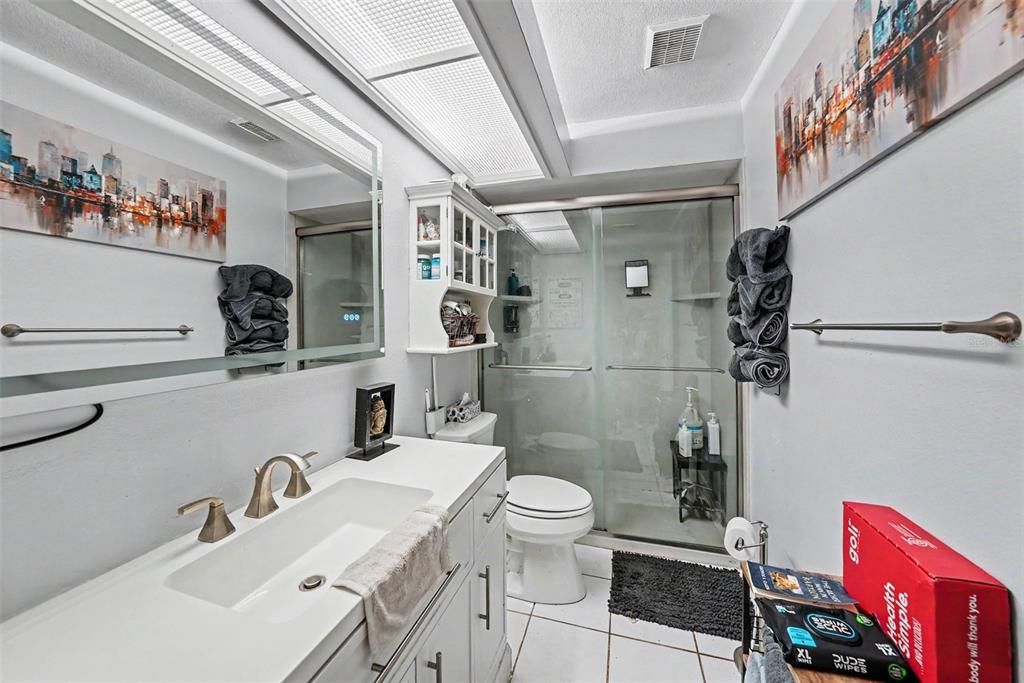 En Venta: $420,000 (3 camas, 2 baños, 1722 Pies cuadrados)