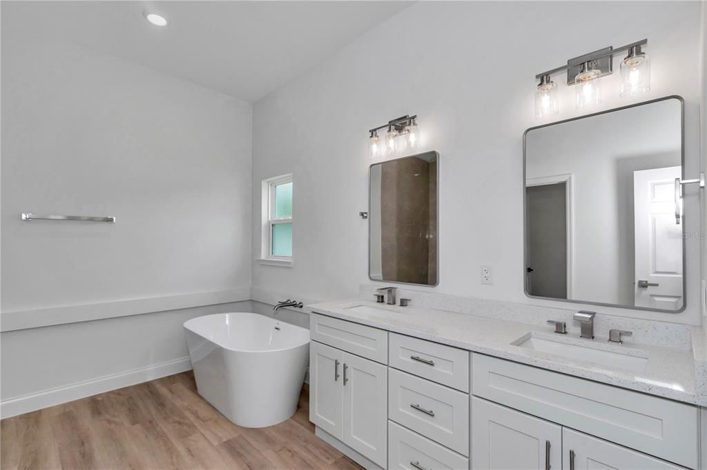 For Sale: $308,000 (4 beds, 2 baths, 1816 Square Feet)