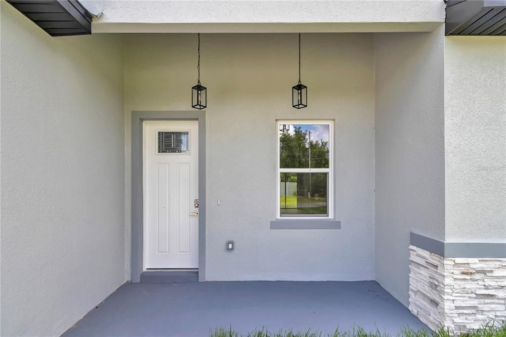 For Sale: $308,000 (4 beds, 2 baths, 1816 Square Feet)