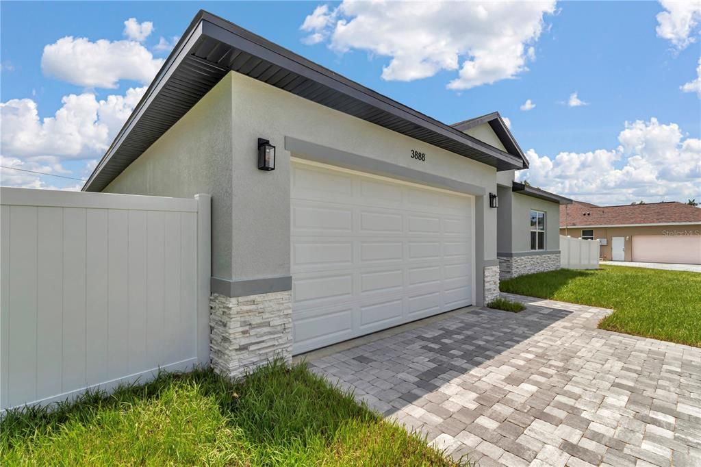 For Sale: $308,000 (4 beds, 2 baths, 1816 Square Feet)