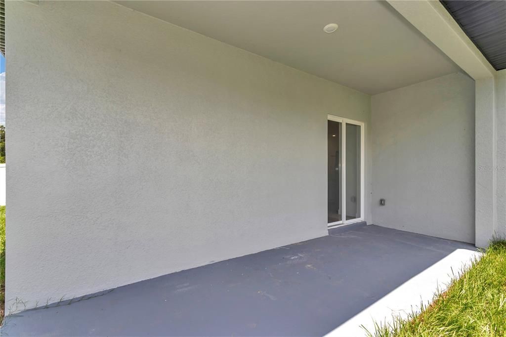 For Sale: $308,000 (4 beds, 2 baths, 1816 Square Feet)