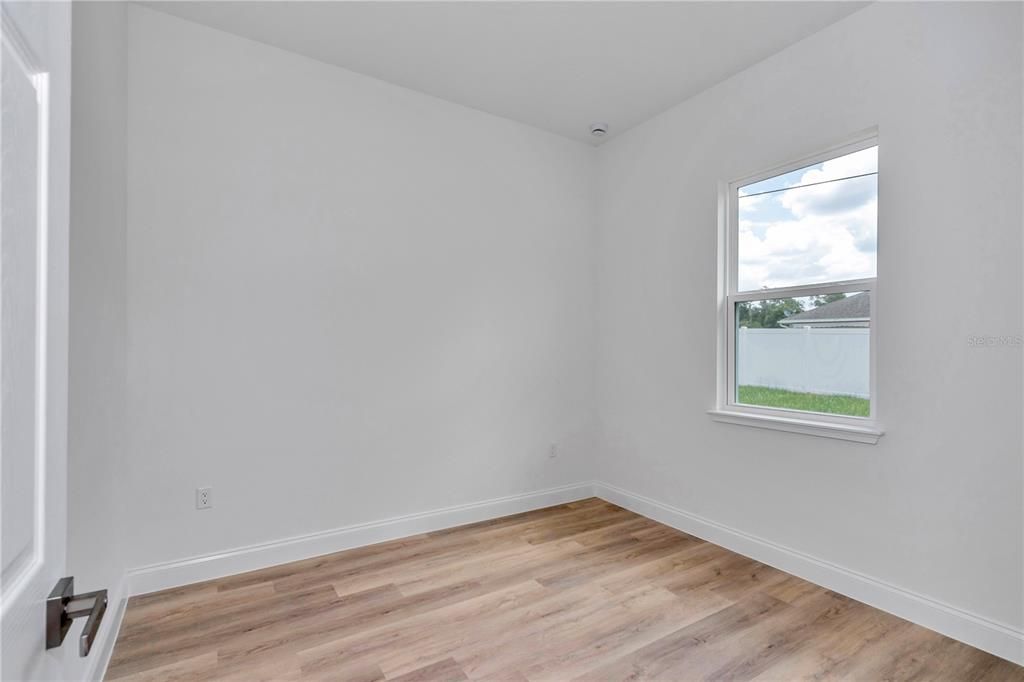 For Sale: $308,000 (4 beds, 2 baths, 1816 Square Feet)