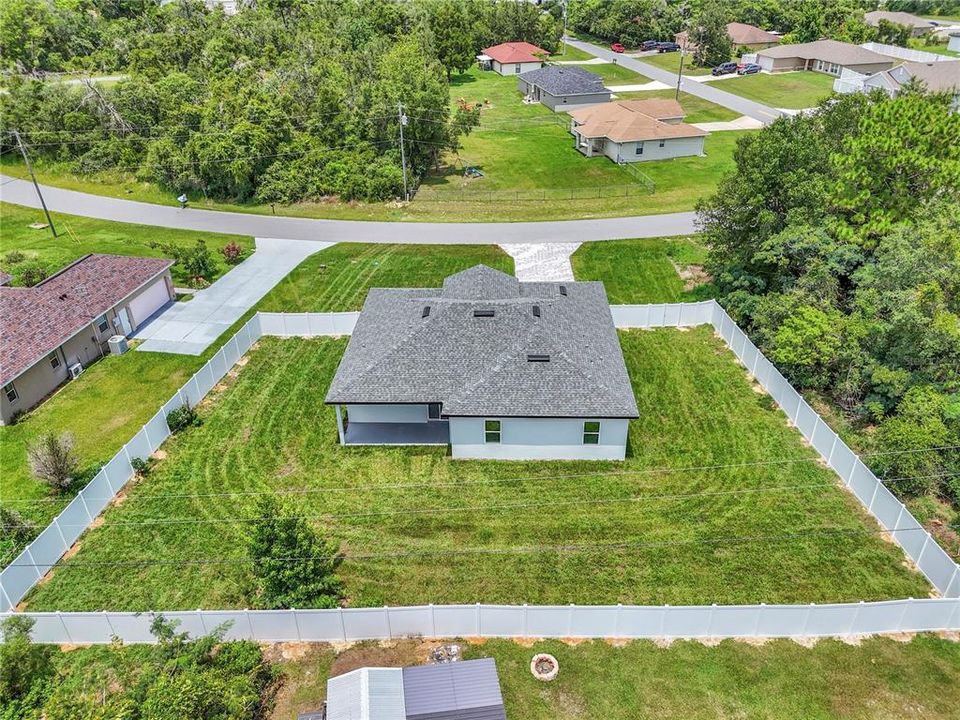 For Sale: $308,000 (4 beds, 2 baths, 1816 Square Feet)
