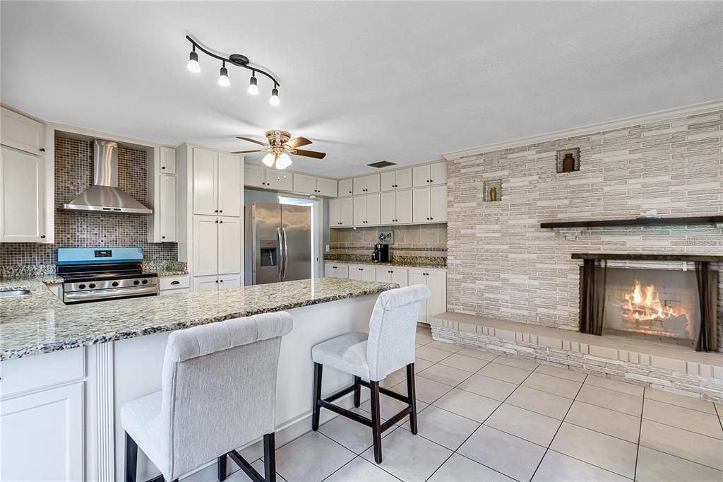 Active With Contract: $545,000 (3 beds, 2 baths, 2446 Square Feet)