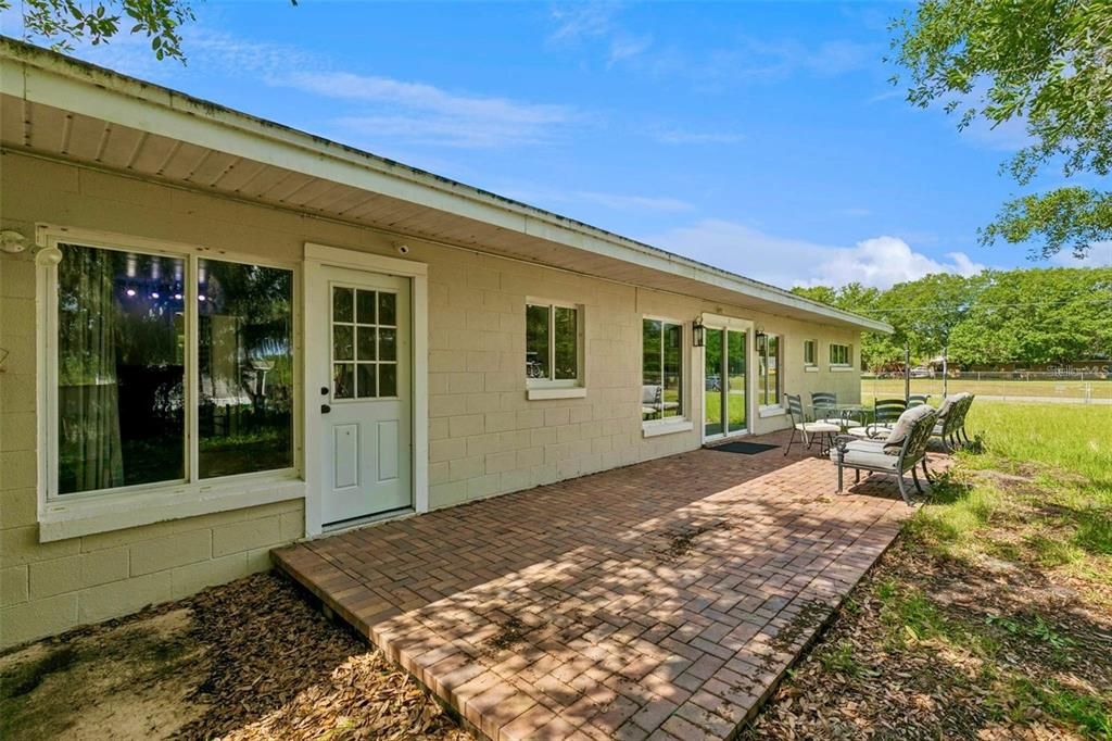 Active With Contract: $545,000 (3 beds, 2 baths, 2446 Square Feet)