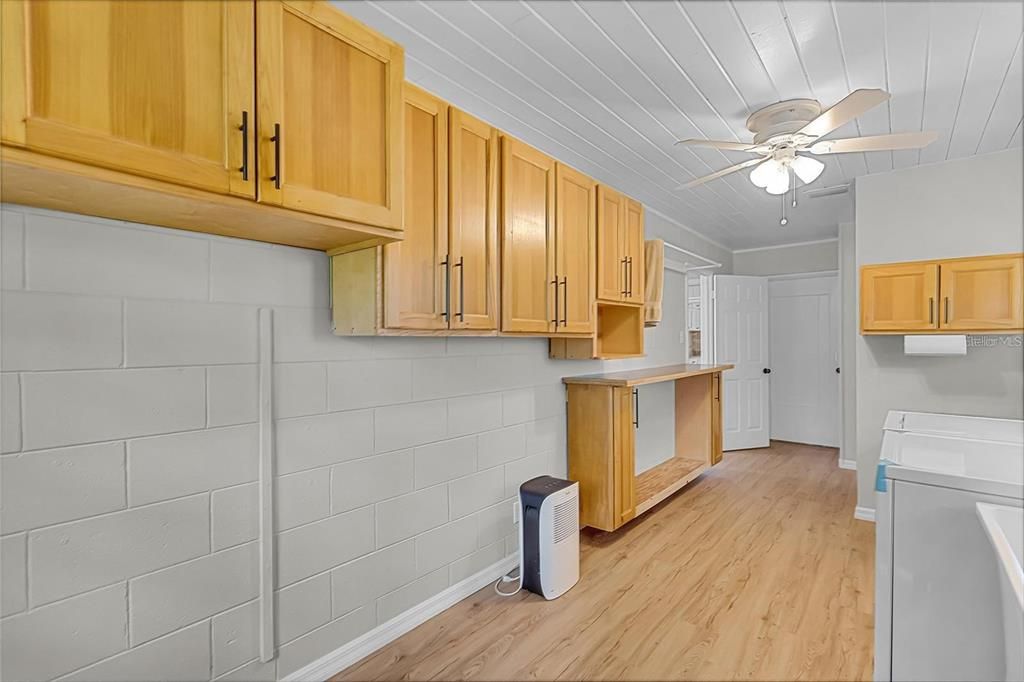 Active With Contract: $545,000 (3 beds, 2 baths, 2446 Square Feet)