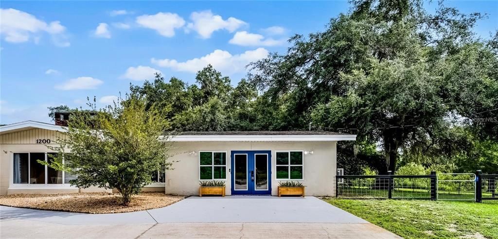 Active With Contract: $545,000 (3 beds, 2 baths, 2446 Square Feet)