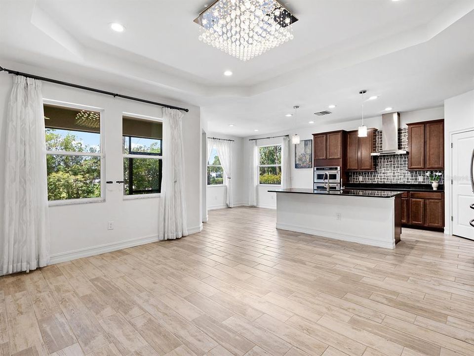 For Rent: $3,595 (4 beds, 3 baths, 2370 Square Feet)