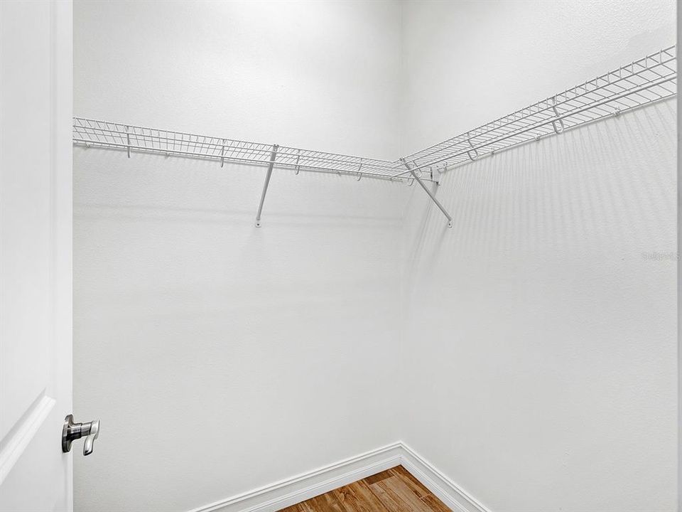 For Rent: $3,595 (4 beds, 3 baths, 2370 Square Feet)