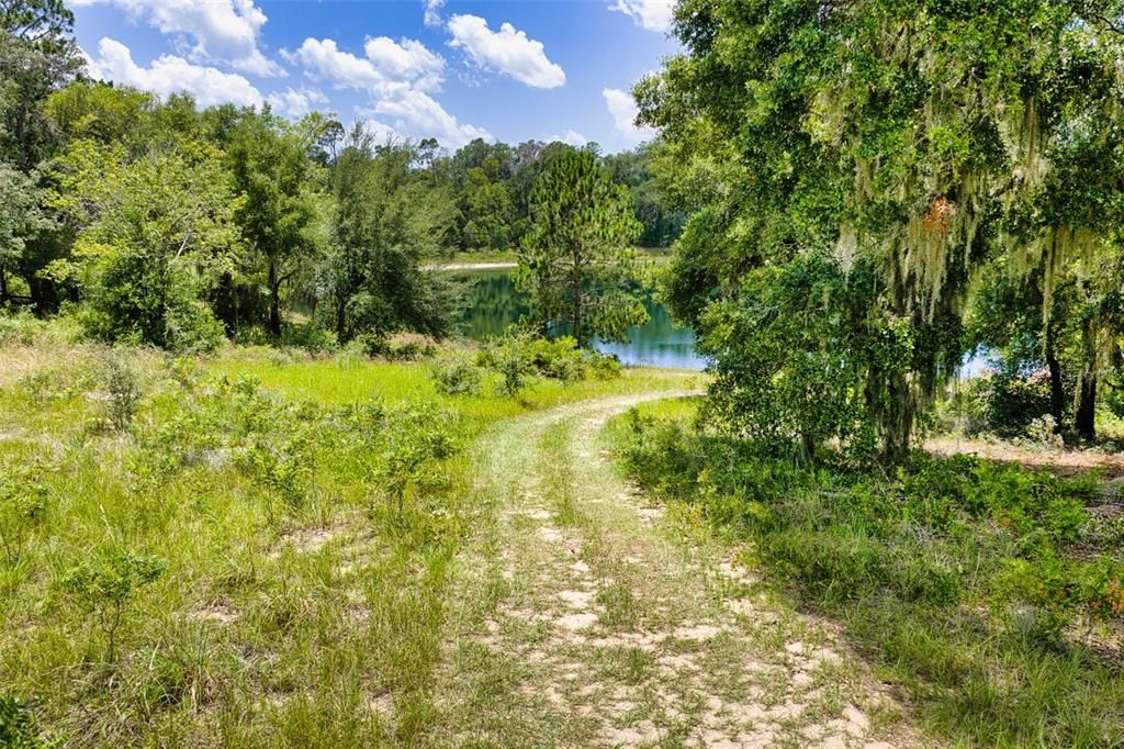 En Venta: $130,000 (1.14 acres)