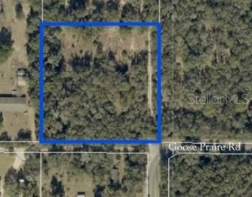 На продажу: $114,000 (2.51 acres)