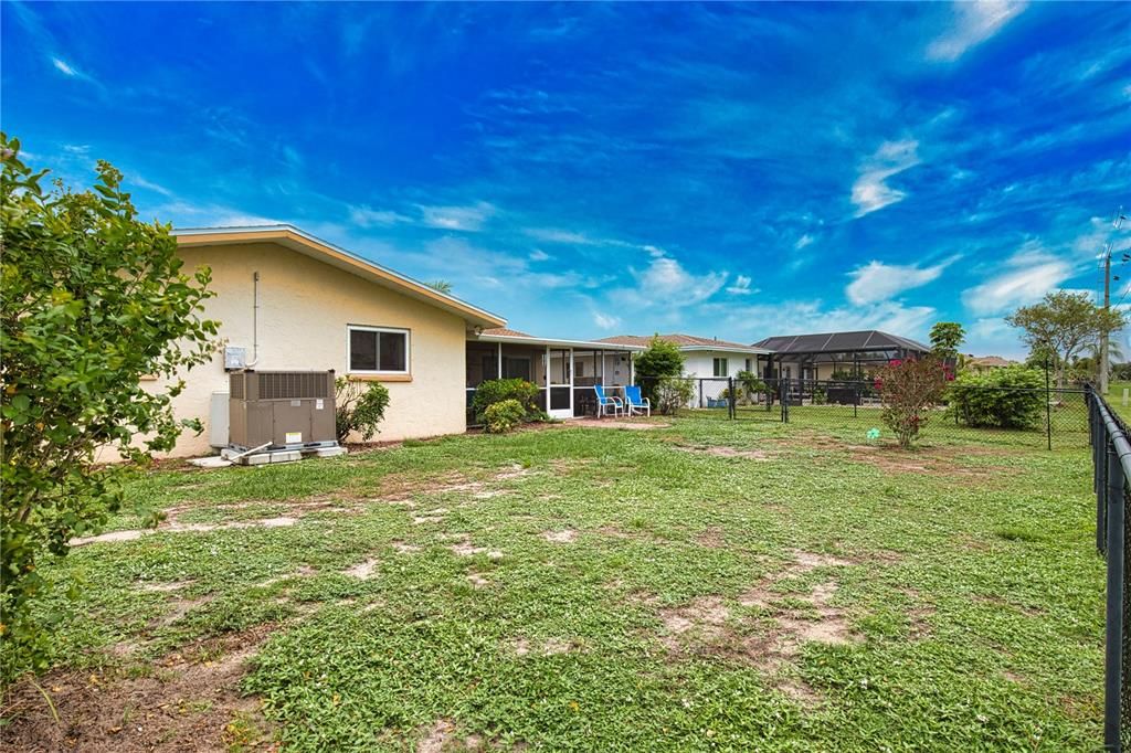 For Sale: $285,000 (3 beds, 2 baths, 1839 Square Feet)