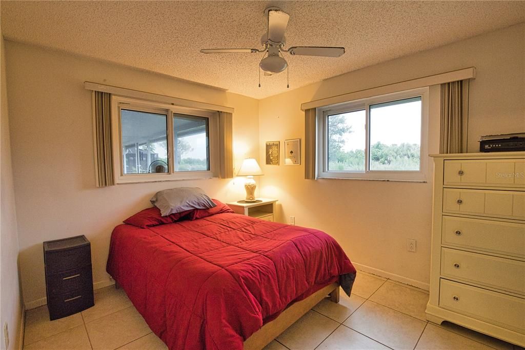 For Sale: $285,000 (3 beds, 2 baths, 1839 Square Feet)