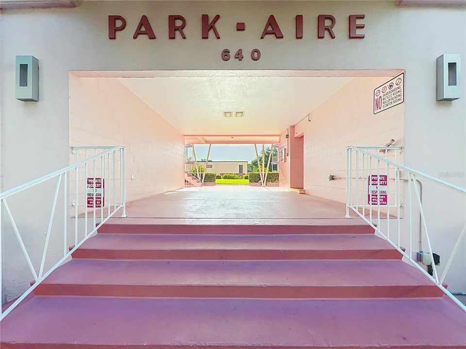 For Rent: $2,200 (1 beds, 1 baths, 673 Square Feet)