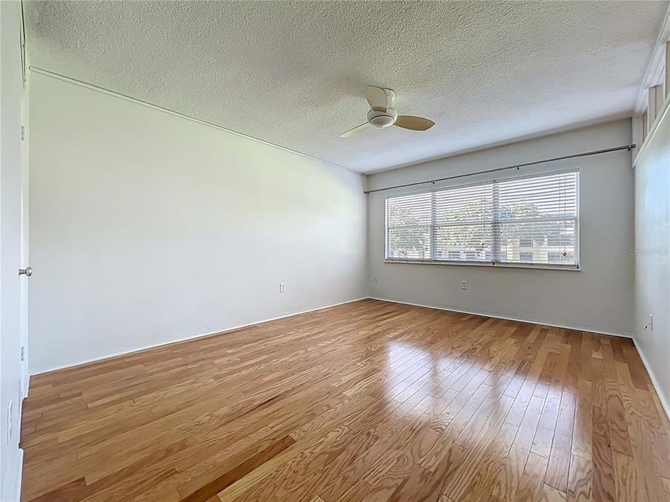 For Rent: $2,200 (1 beds, 1 baths, 673 Square Feet)
