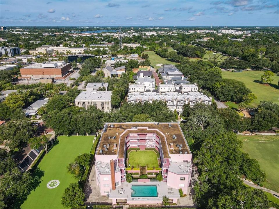 For Rent: $2,200 (1 beds, 1 baths, 673 Square Feet)