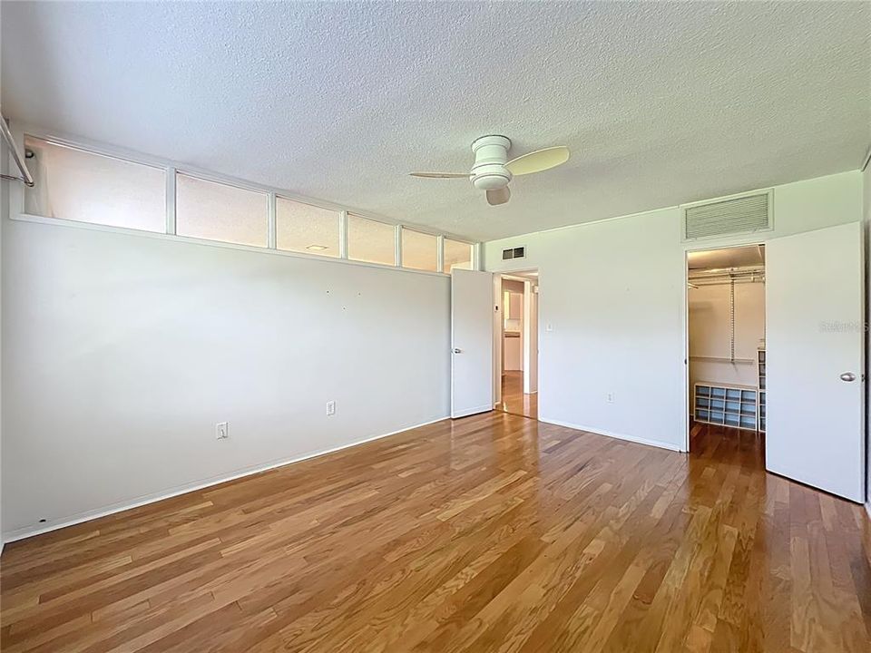 For Rent: $2,200 (1 beds, 1 baths, 673 Square Feet)