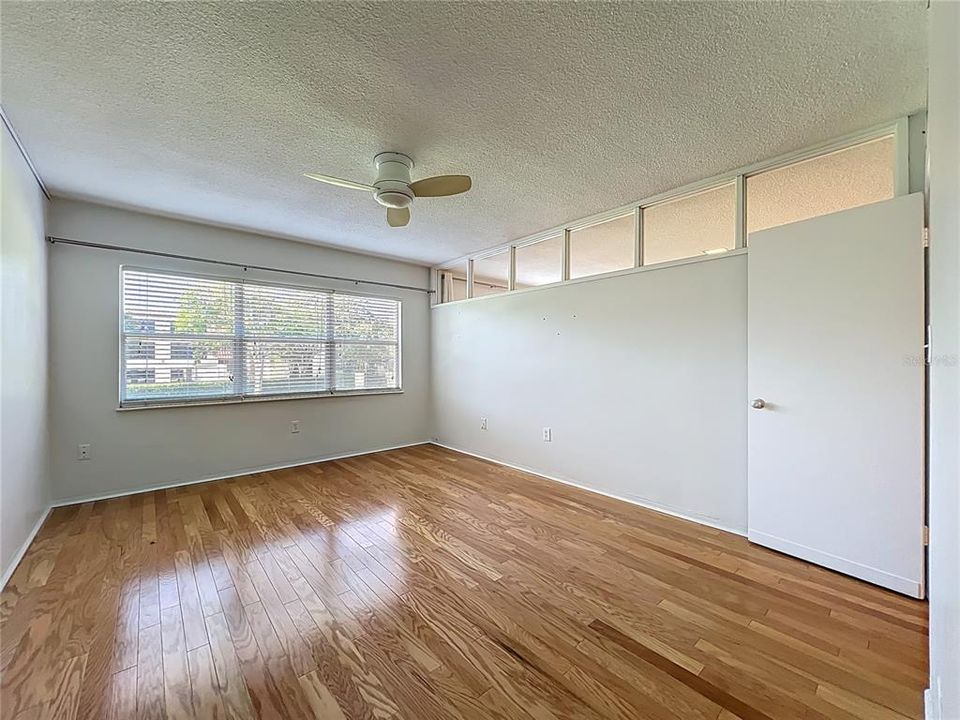 For Rent: $2,200 (1 beds, 1 baths, 673 Square Feet)