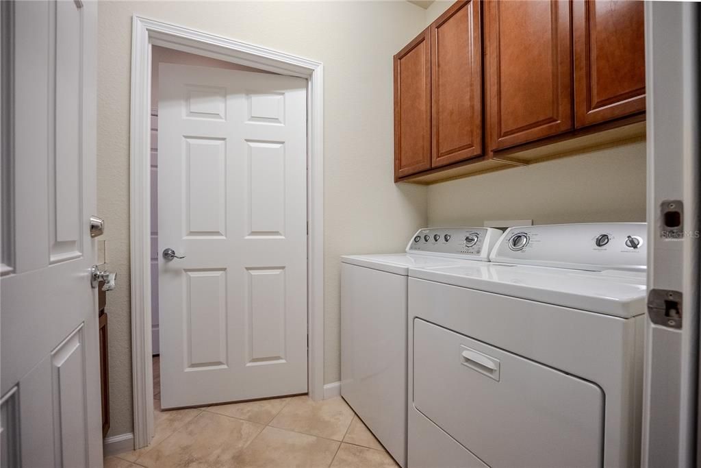 For Sale: $302,203 (2 beds, 2 baths, 1626 Square Feet)