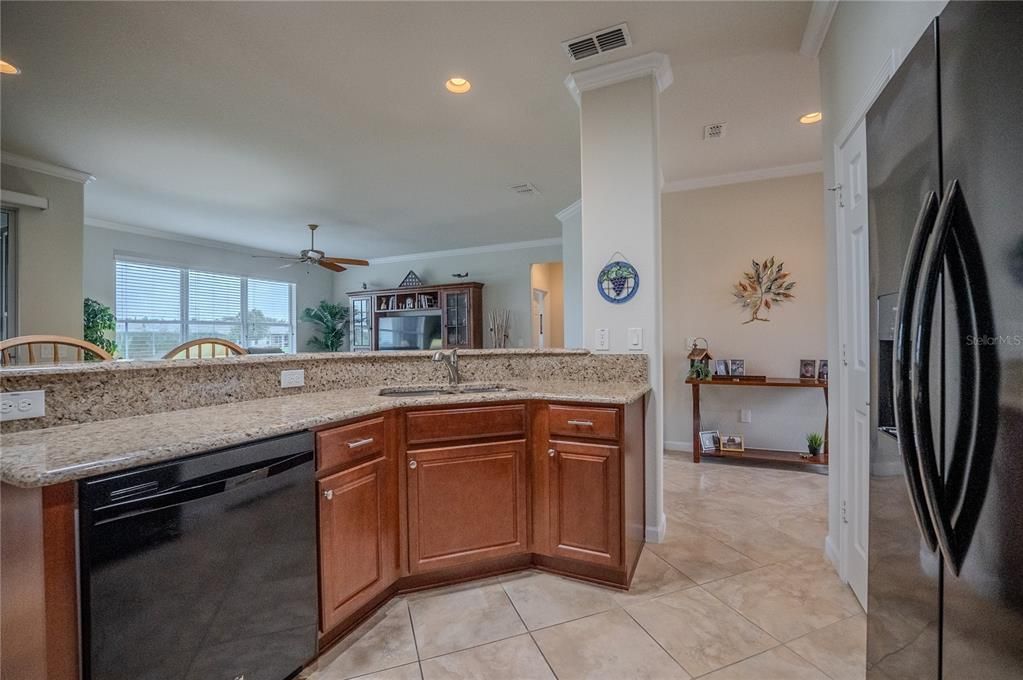 For Sale: $302,203 (2 beds, 2 baths, 1626 Square Feet)