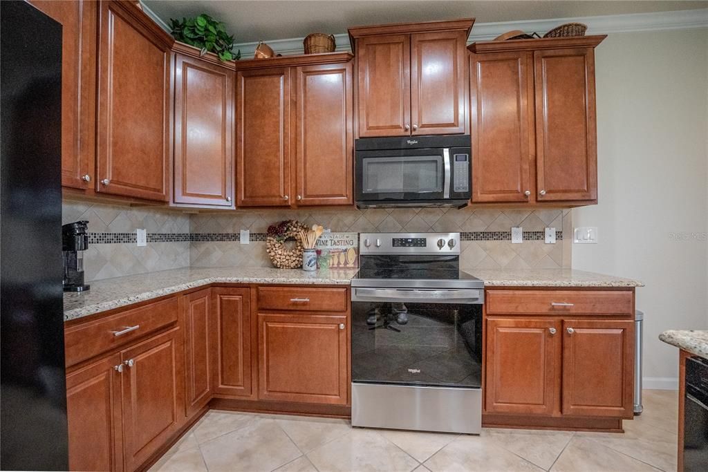For Sale: $302,203 (2 beds, 2 baths, 1626 Square Feet)