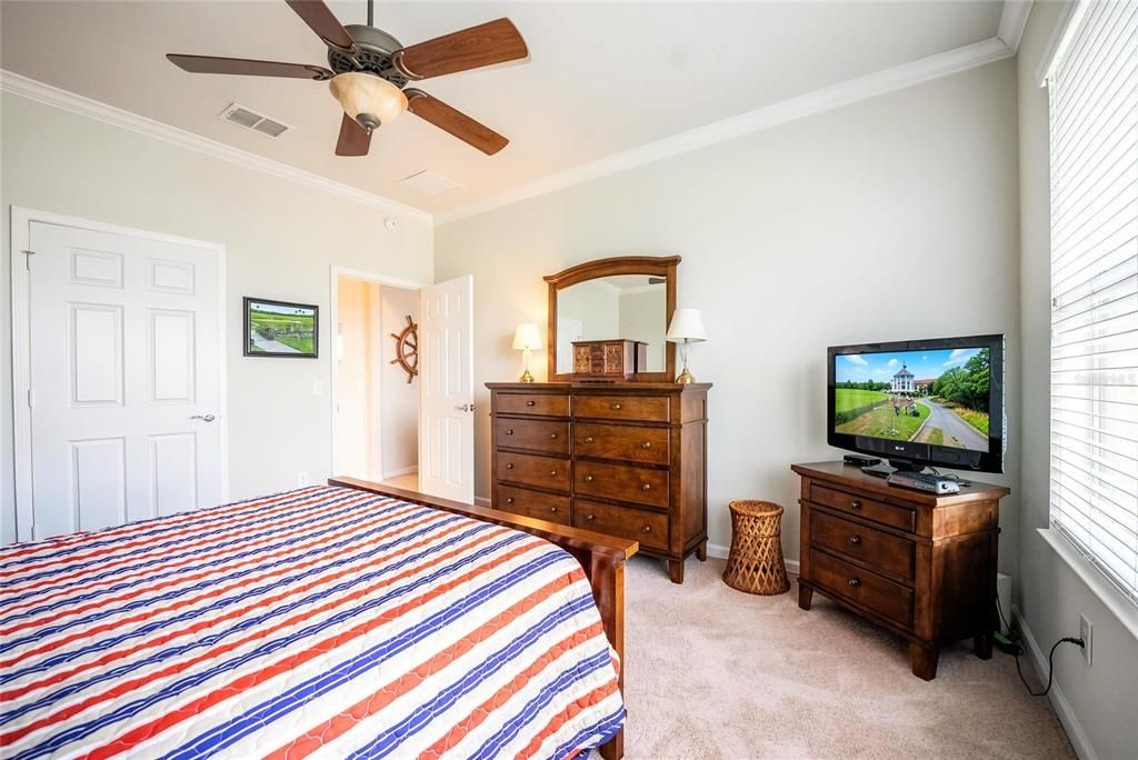 For Sale: $302,203 (2 beds, 2 baths, 1626 Square Feet)